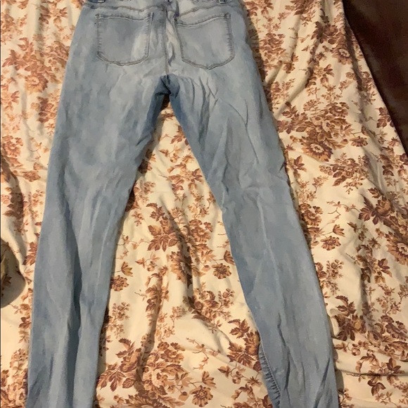 Light wash Super Skinny Jeans - Picture 2 of 3